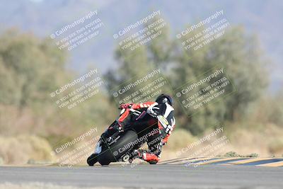 media/Oct-04-2025-CVMA (Sat) [[408bcdd6e4]]/Race 13-Amateur Supersport Open/